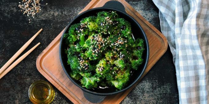 Fried broccoli with ginger and soy sauce