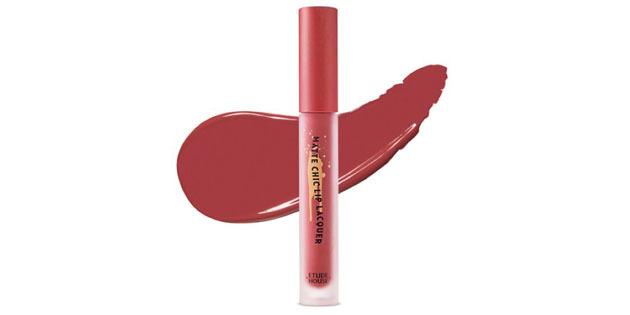 Matt gloss-lacquer lips from Etude House