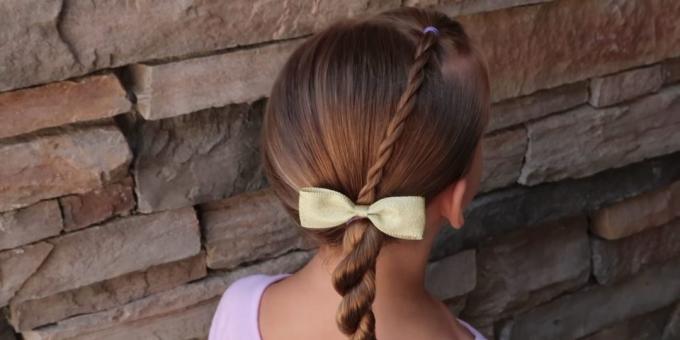 Hairstyles for girls: low kinked tail