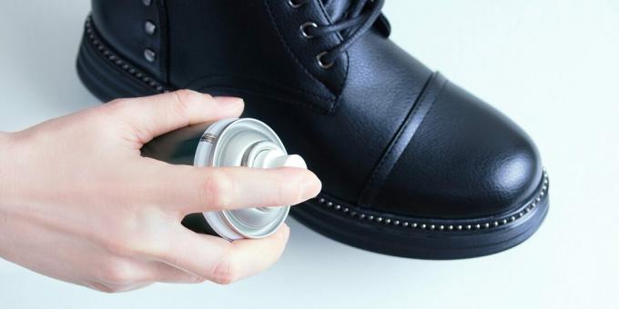 Start caring for leather shoes immediately after purchase