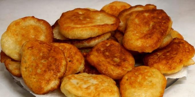 Recipes: Fluffy pancakes on water and yeast