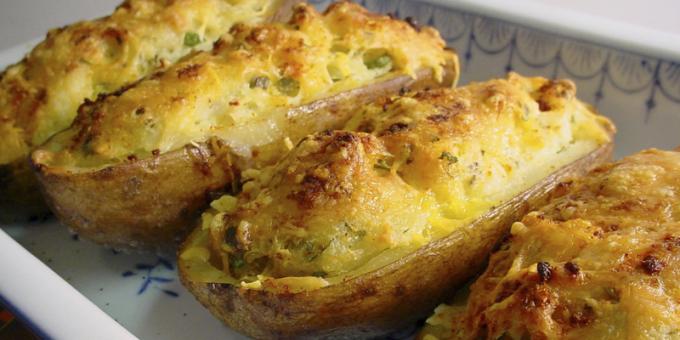 Tasty and inexpensive: Baked potato with filling