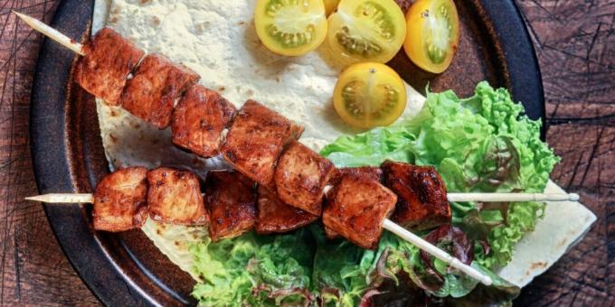 Pork skewers with soy sauce and ginger