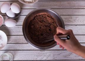 Recipe: Festive chocolate chip cookies