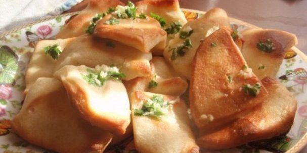 Garlic dumplings without yeast
