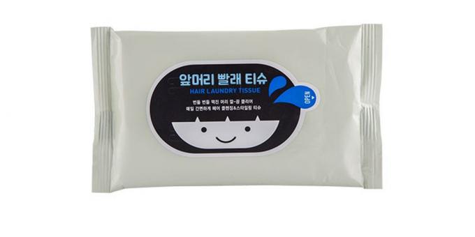 Wet wipes for removing oily shine