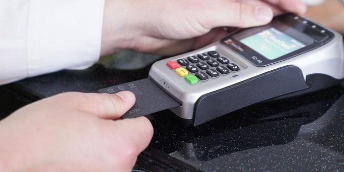 single card: compatibility with the majority of ATMs and cash registers
