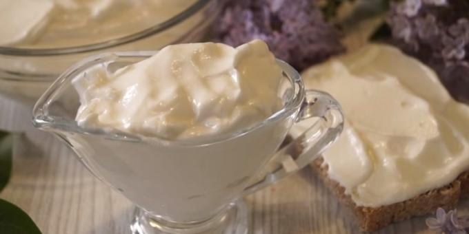 Home-made mayonnaise without eggs