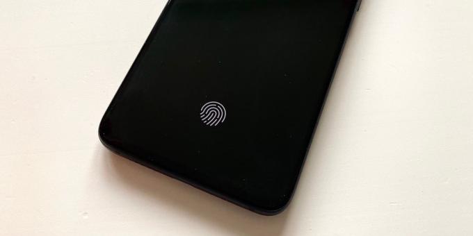 Xiaomi Mi 9 Lite: fingerprint sensor