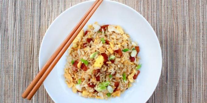 How to cook fried rice with egg