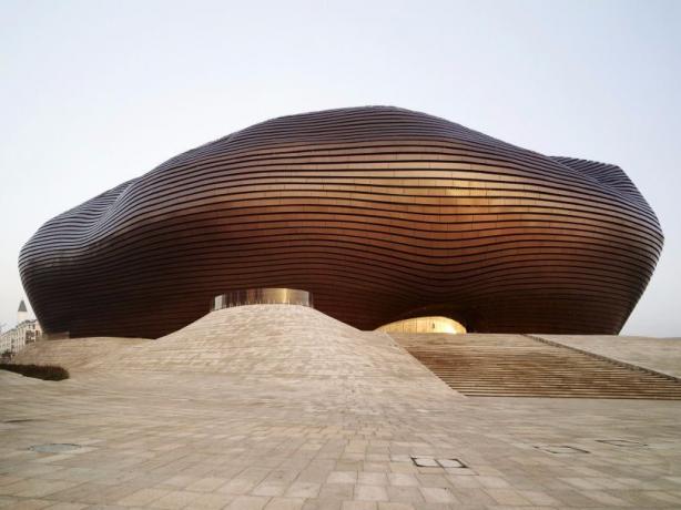 Chinese architecture: Museum of Art and History of Ordos city