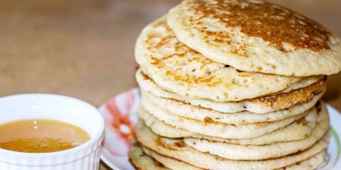 Thick pancakes with yeast and semolina without eggs - recipes