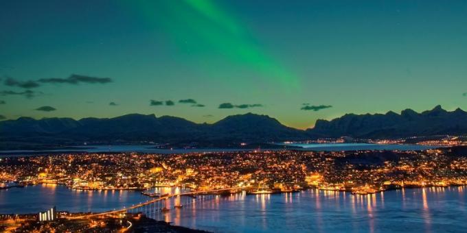 Residents of the city of Tromsø is very rarely suffer from seasonal depression, despite the night outside the window 