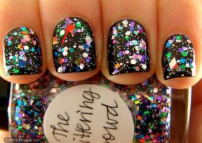 Ideas and lessons that will help make a stunning New Year's manicure