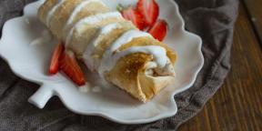 Chimichanga with strawberries and cottage cheese