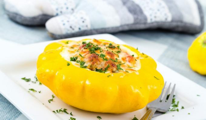 Stuffed squash with rice and meat