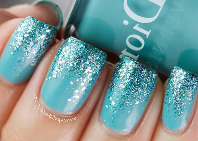 Manicure with glitter