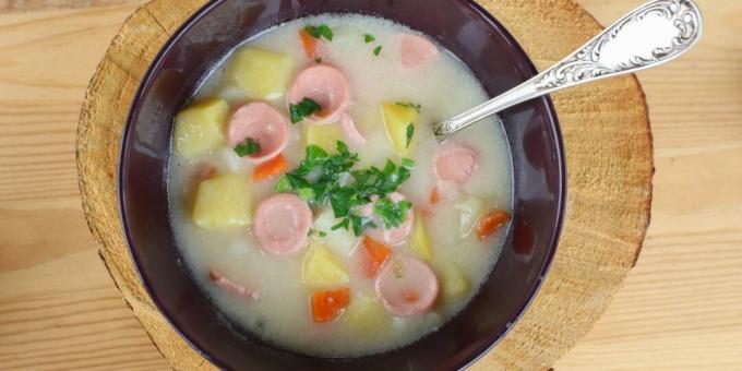 Cheese soup with sausages