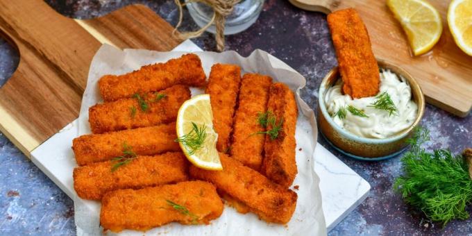 Fried fish sticks with garlic and ginger