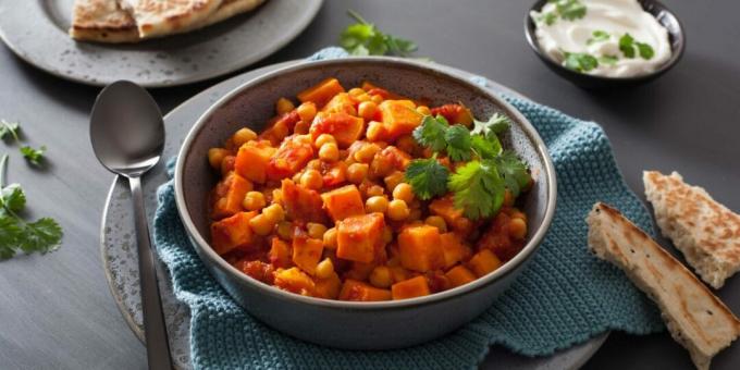 Stewed vegetables with chickpeas in Moroccan style