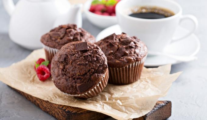 Chocolate cupcakes on kefir