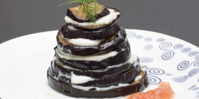 Fried eggplant with mayonnaise and garlic