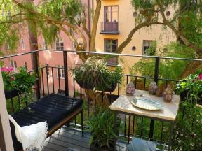 New life of your balcony: original ideas for repair