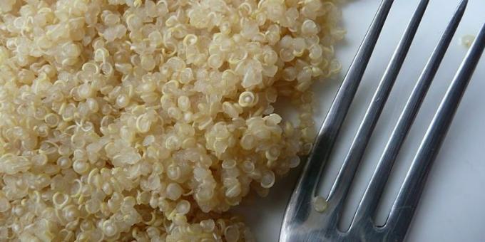 Foods Contains Iron: Quinoa