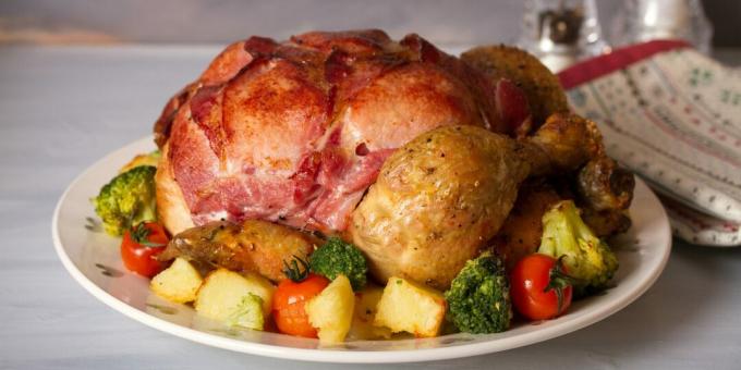 Chicken baked in bacon