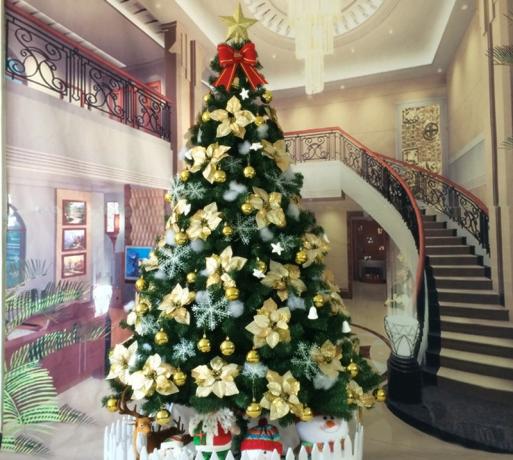 New products: Artificial tree