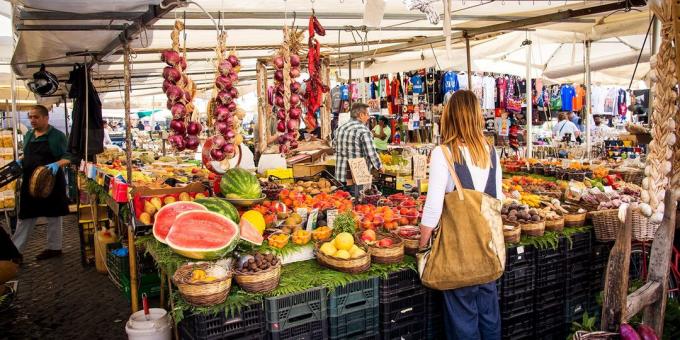 a trip to Italy: Markets