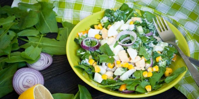 Salad with sorrel, eggs and corn