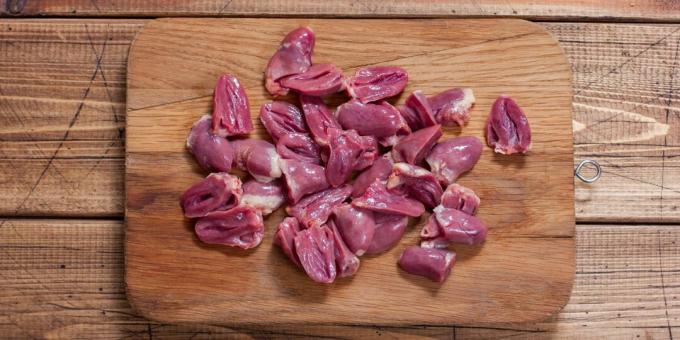 How to clean chicken hearts