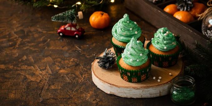 New Year's tangerine cupcakes