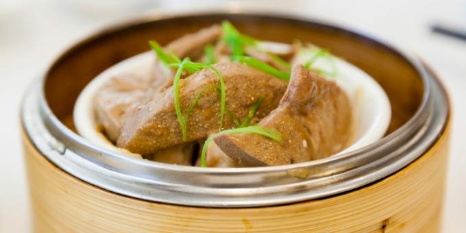 How much and how to cook pork liver in a double boiler