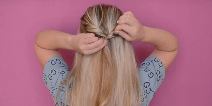 Assemble the upper part of the hair in a ponytail at the nape