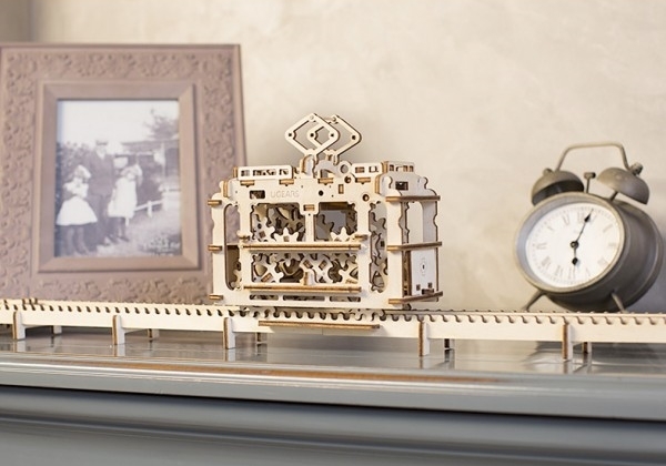 UGEARS: tram rails