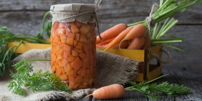 Marinated carrots for the winter