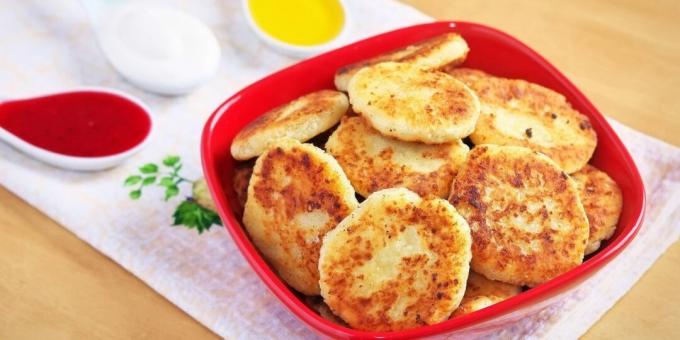 Cheesecakes with potatoes and lemon juice