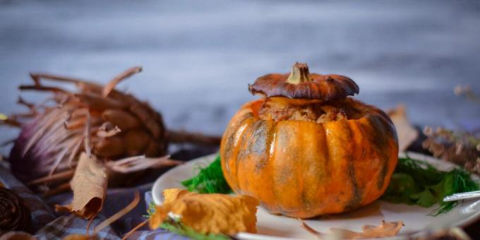 Pumpkin stuffed with meat and potatoes