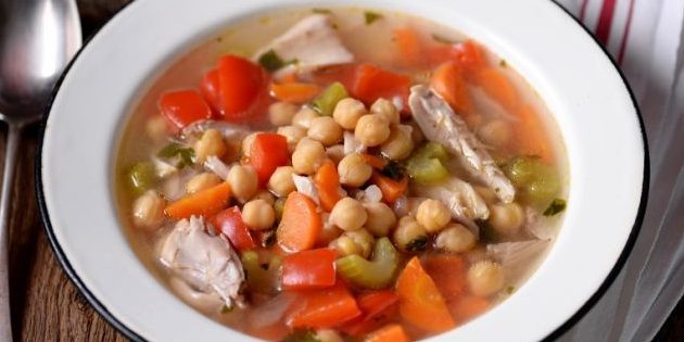 Recipes with chickpeas: Chicken soup with chickpeas and vegetables