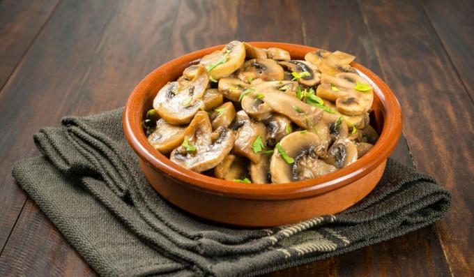 Garlic champignons in Spanish