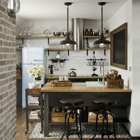 Small kitchen design: multi-function cabinets