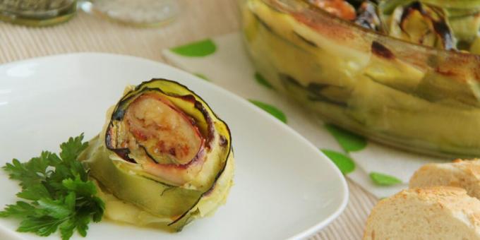 Zucchini rolls with cheese and bacon