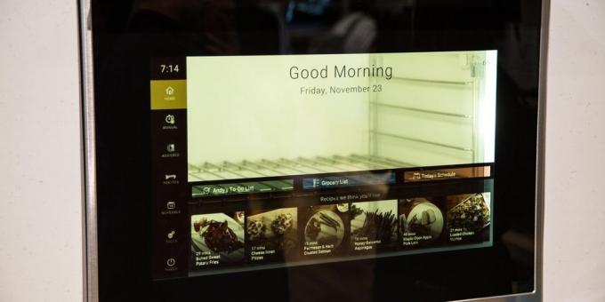 The exhibition CES-2019: Whirlpool Connected Hub Wall Oven