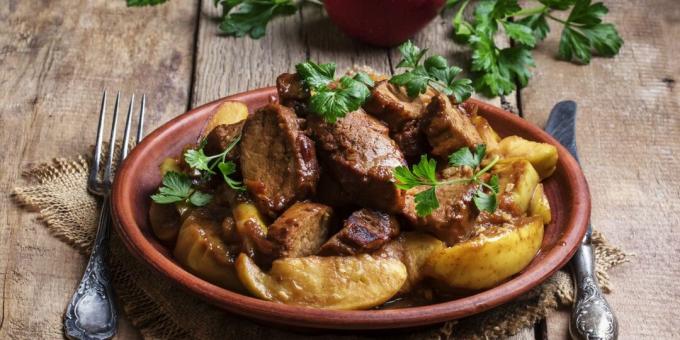 Pork with apples and ginger