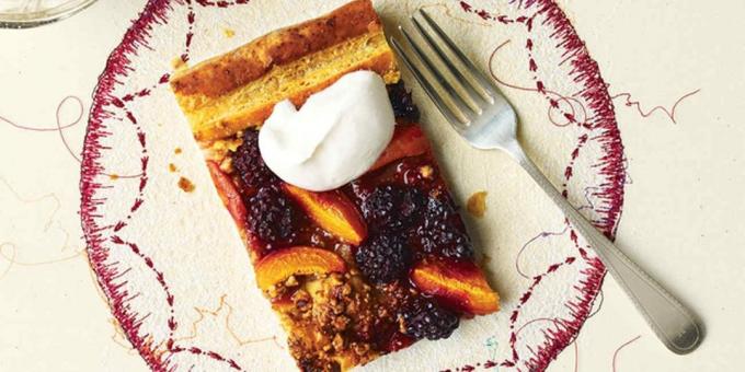 Cake with apricots: layer cake with apricots, blackberries and walnuts