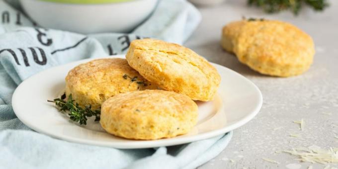 Cheese biscuits with herbs and lemon zest
