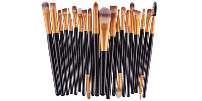 Makeup brushes