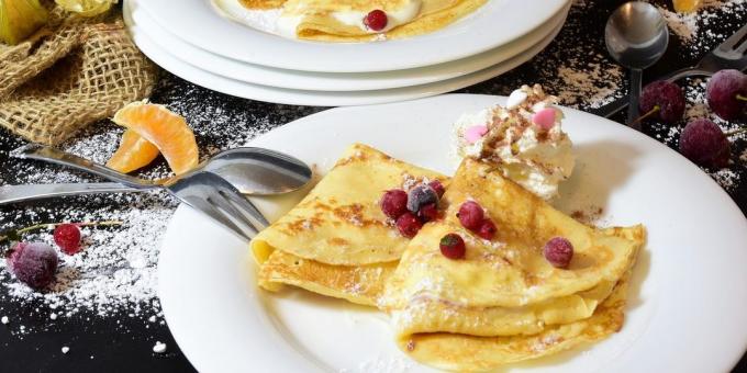 Pancakes without eggs with milk